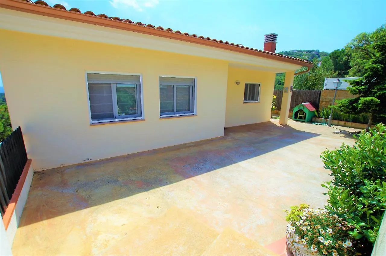 V&V Lloret Villa Sunrise: Spacious 10-Person Villa with Pool Near Canyelles Beach Lloret de Mar 0*,  Spain